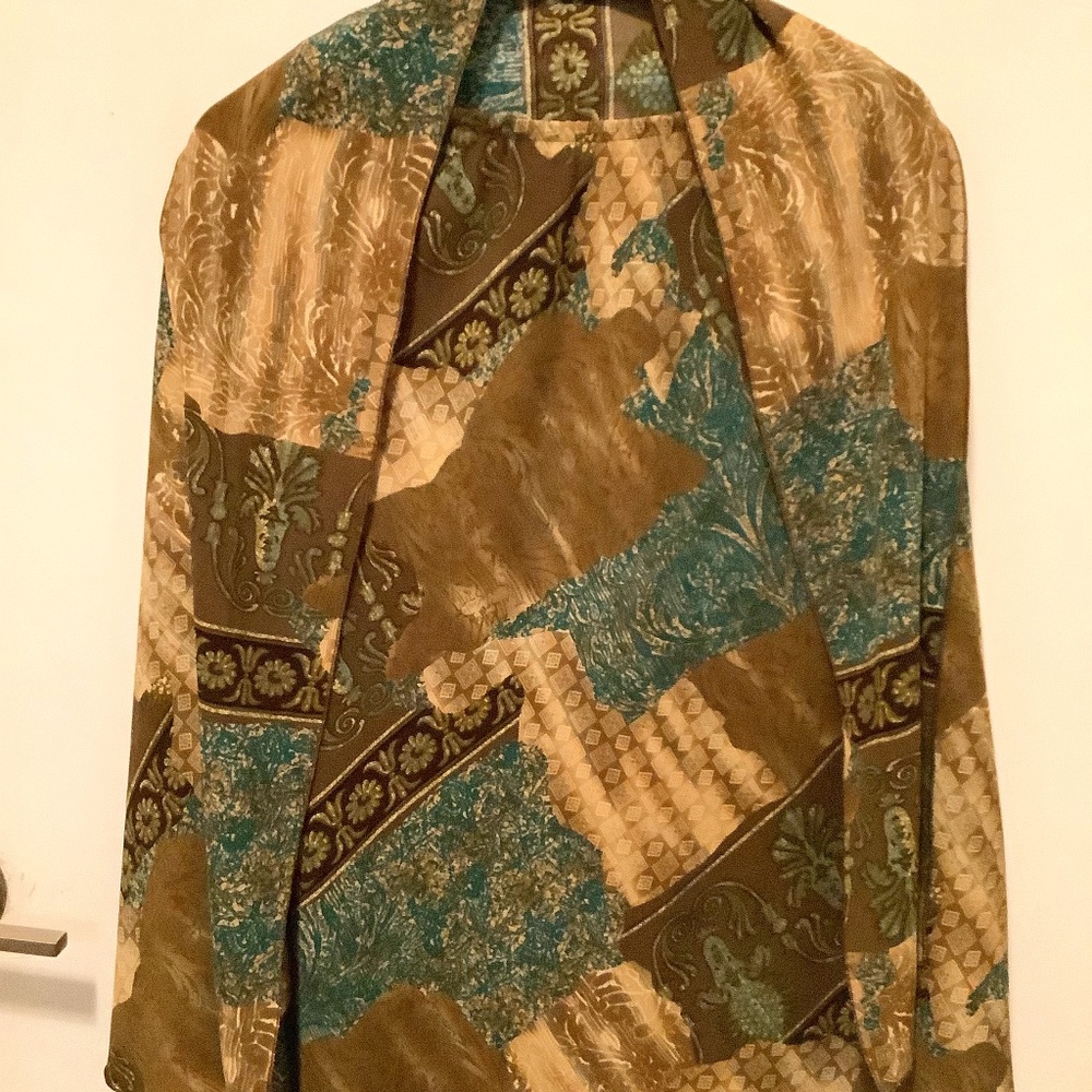 High waist maxi skirt with a scarf